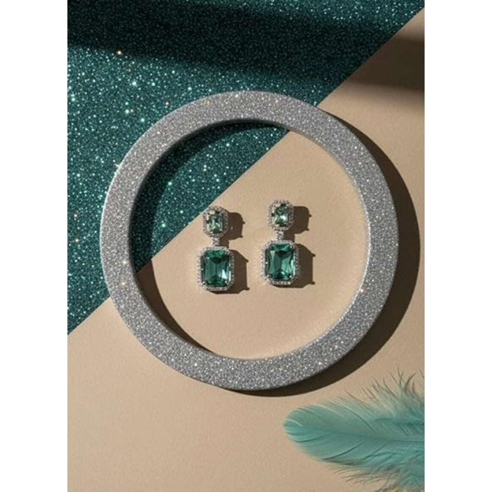 Generic Women's Brass Silver Plated Drop Earrings (Green)