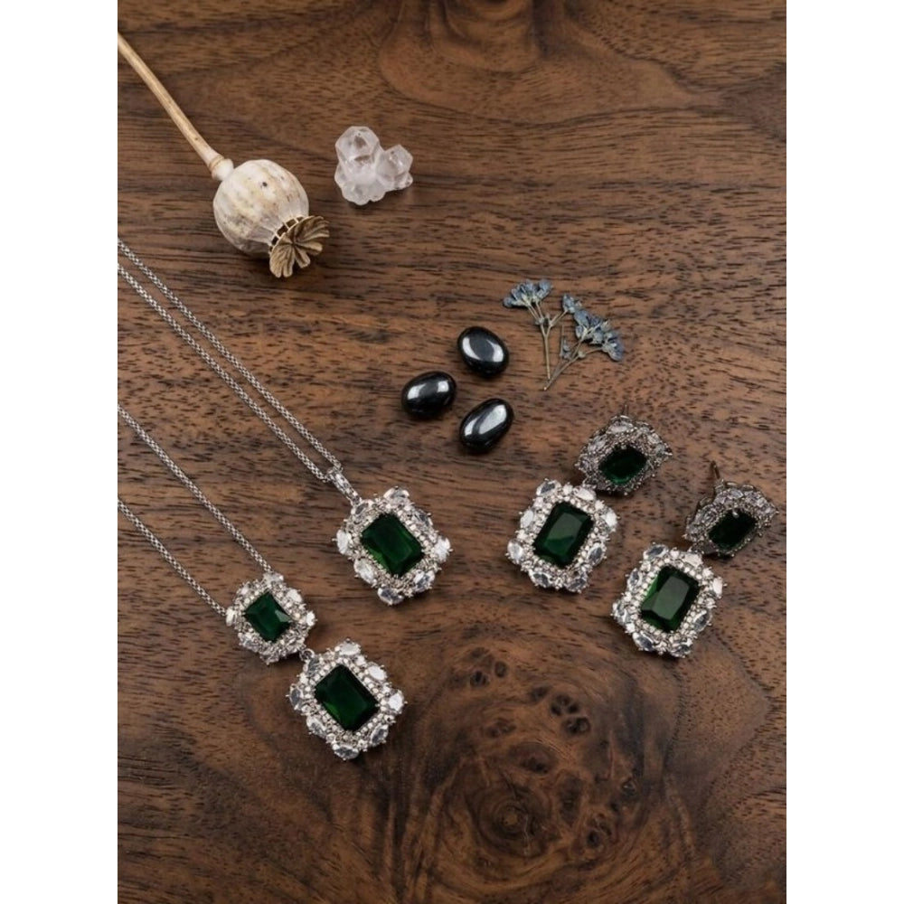Generic Women's Brass Silver Plated Pendant Set (Green)