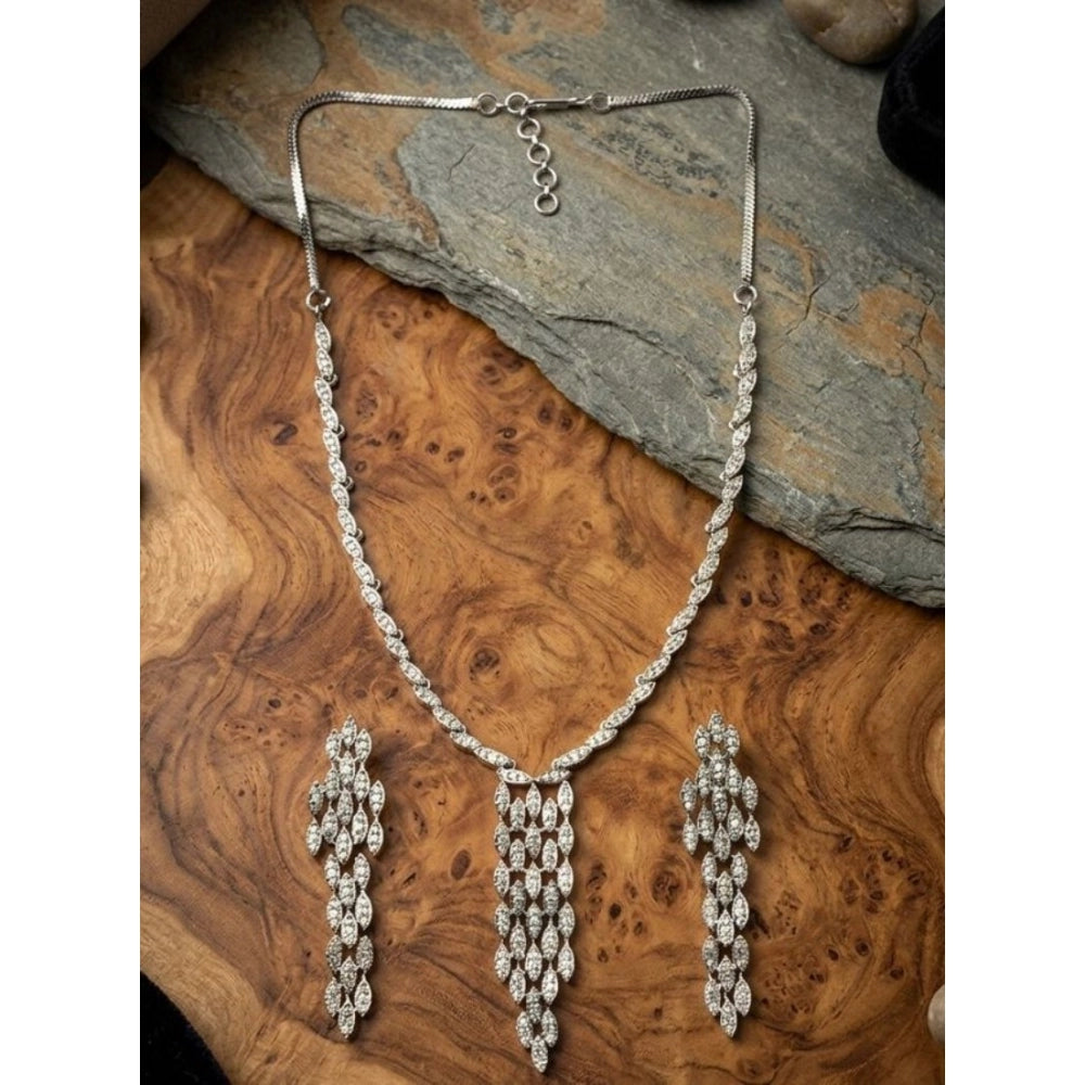 Generic Women's Brass Silver Plated Necklace set (Silver)
